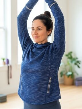 GAP Fit Women's Blue Sweater
